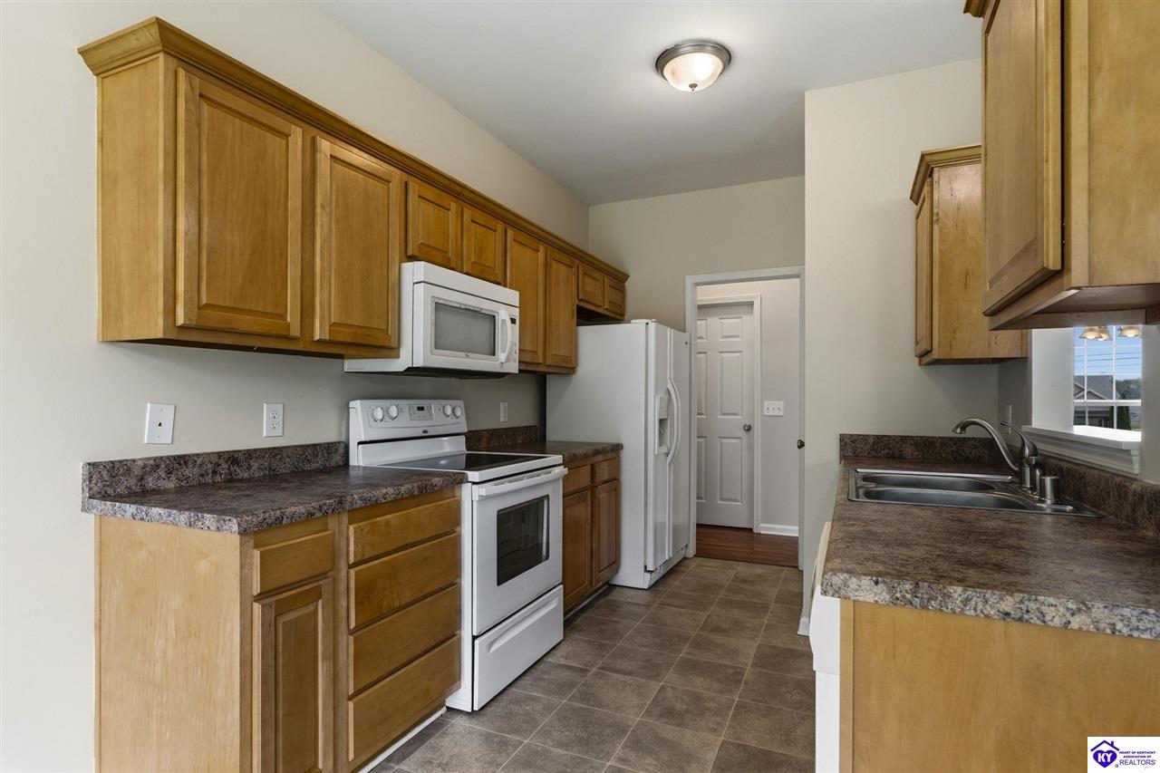 138 Wakefield Drive Elizabethtown, KY 42701 #3