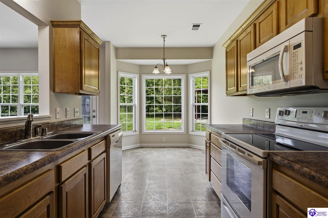 138 Wakefield Drive Elizabethtown, KY 42701 #4