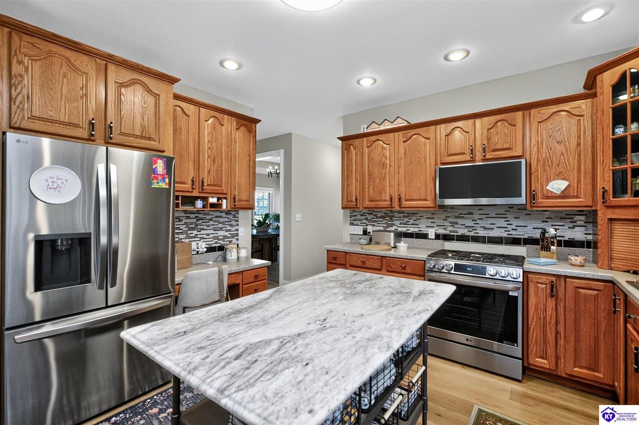 230 Rosewood Drive Lebanon, KY 40033 #4
