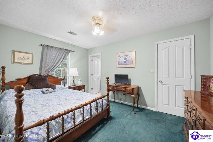 108 Pittsburgh Street Bardstown, KY 40004 #3