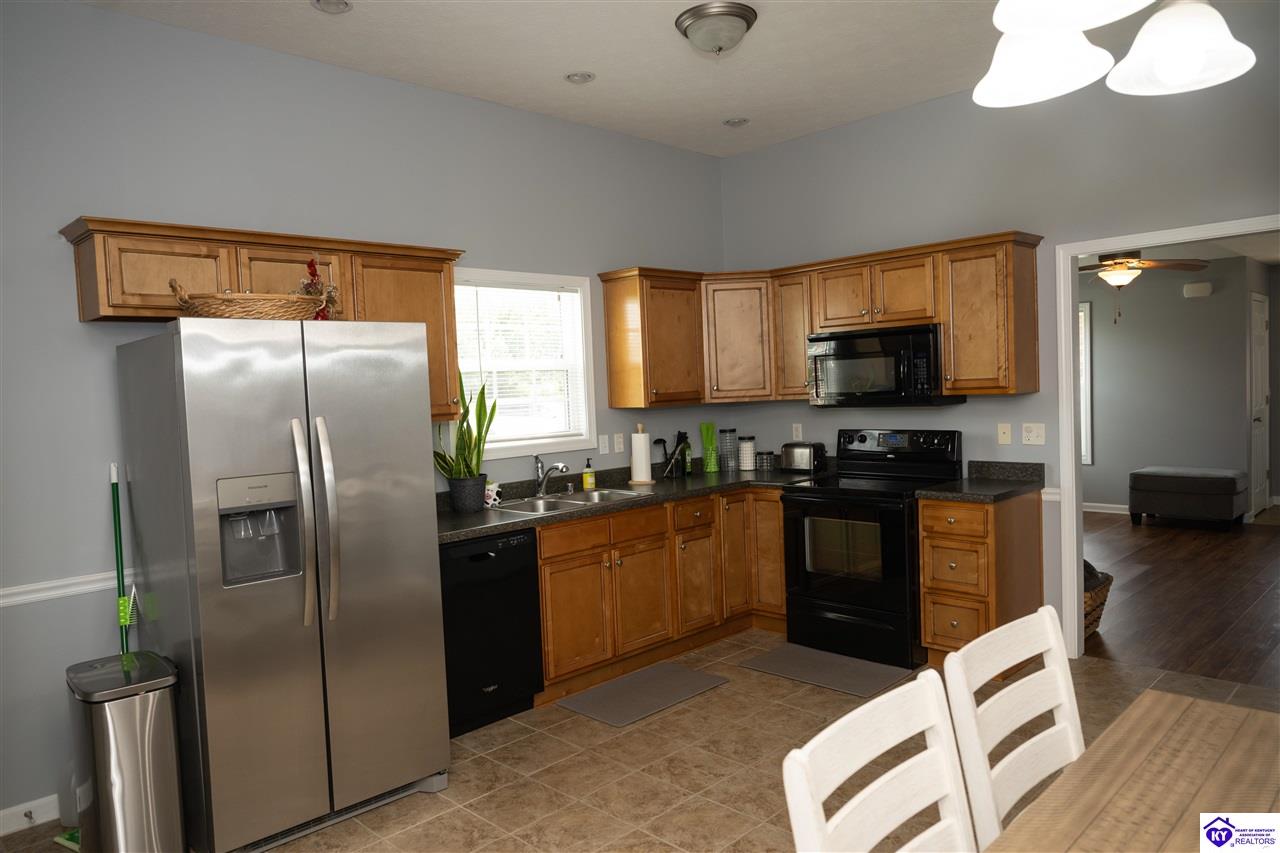 103 1F College Station Court Elizabethtown, KY 42701 #3