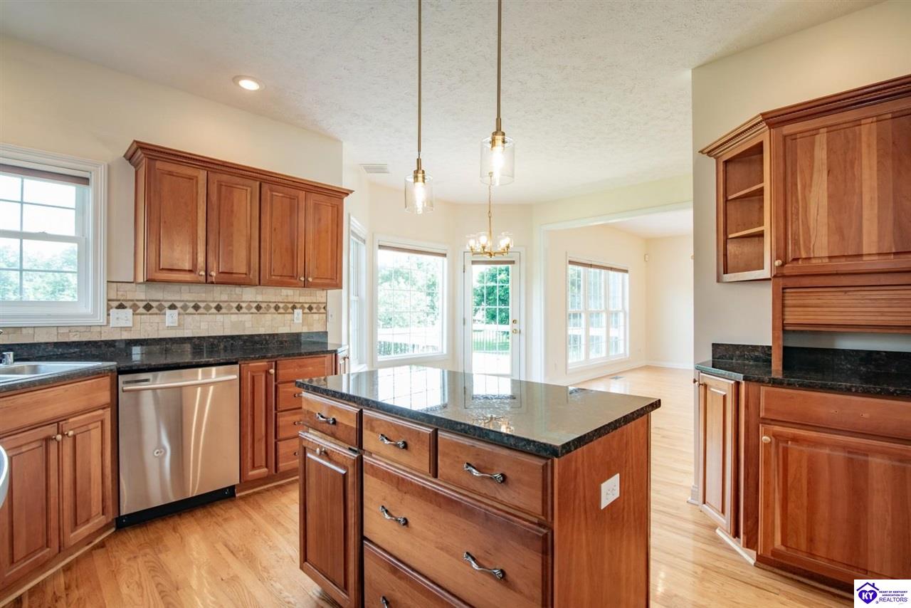 427 Deer Run Way Elizabethtown, KY 42701 #4