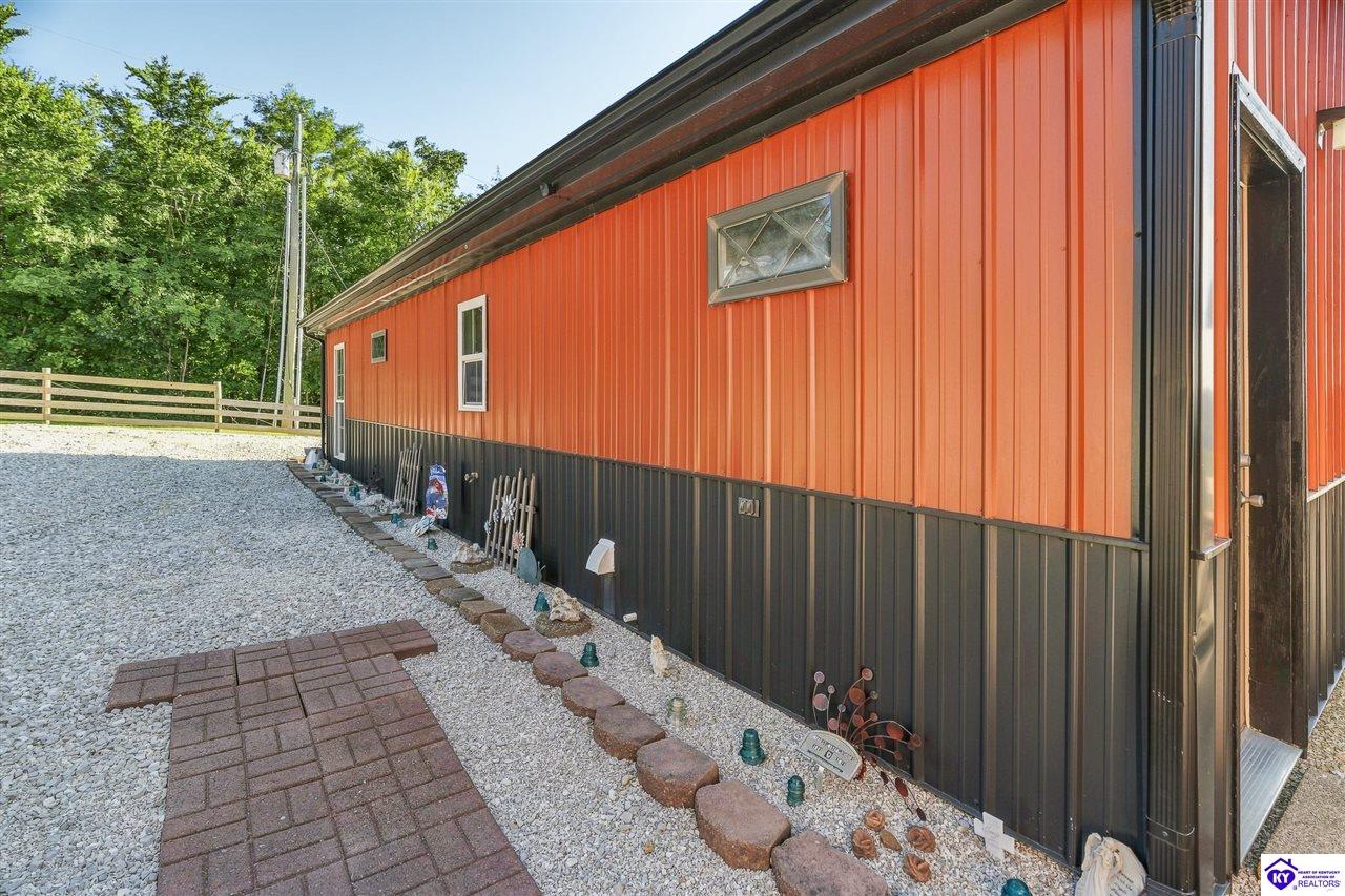 2775 Big Bend Road Battletown, KY 40104 #4