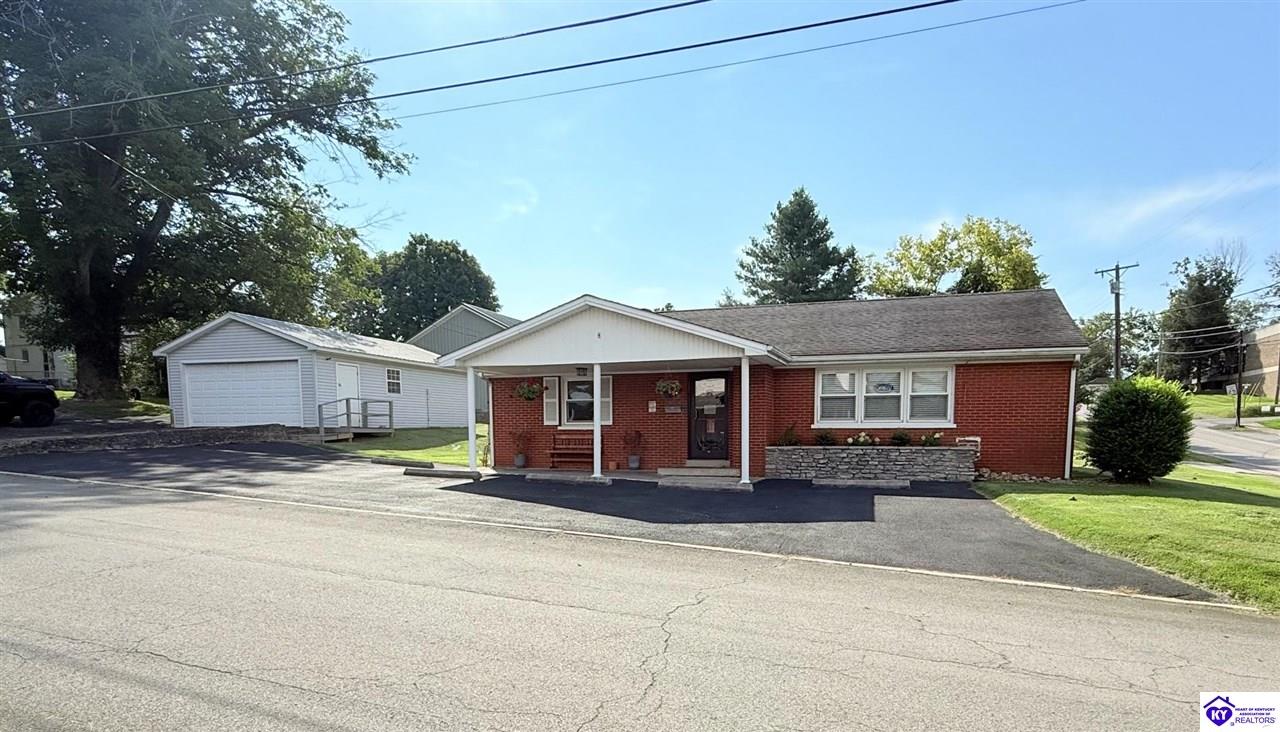 100 Wall StreetColumbia,&nbsp;KY&nbsp;42728