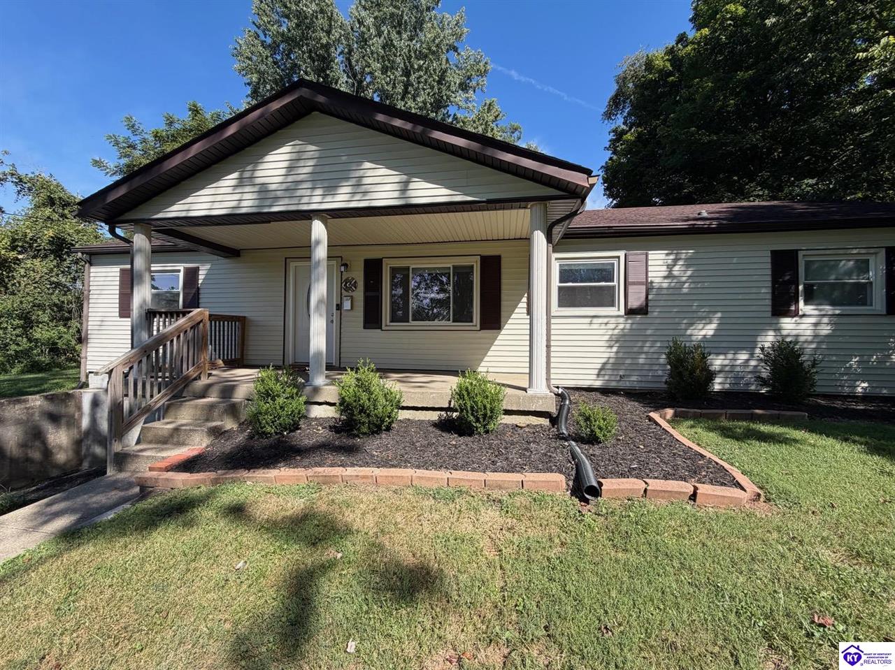 431 Cedarcrest Drive Brandenburg, KY 40108 #1