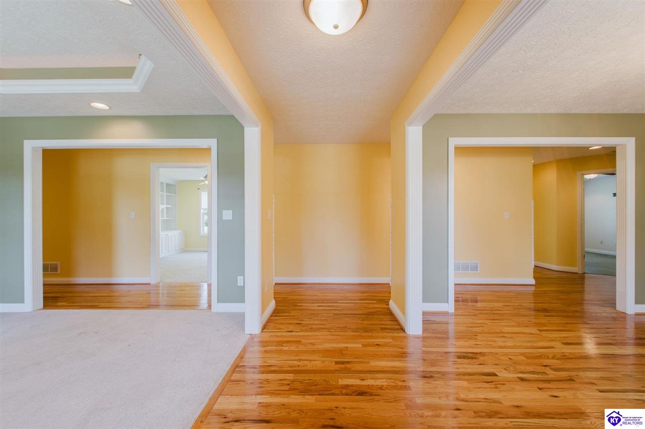 419 Deer Lake Road Elizabethtown, KY 42701 #1