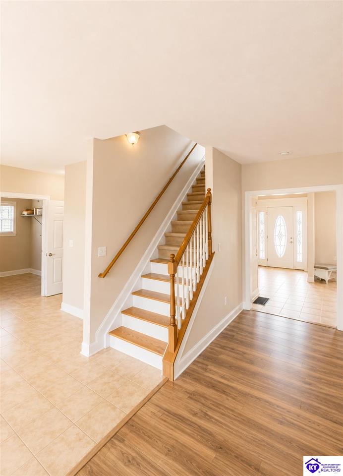 403 Cabernet Drive Vine Grove, KY 42701 #2