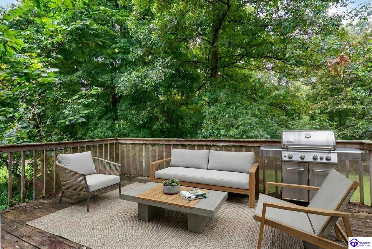 368 Adkins Camp Loop Hudson, KY 40145 #4