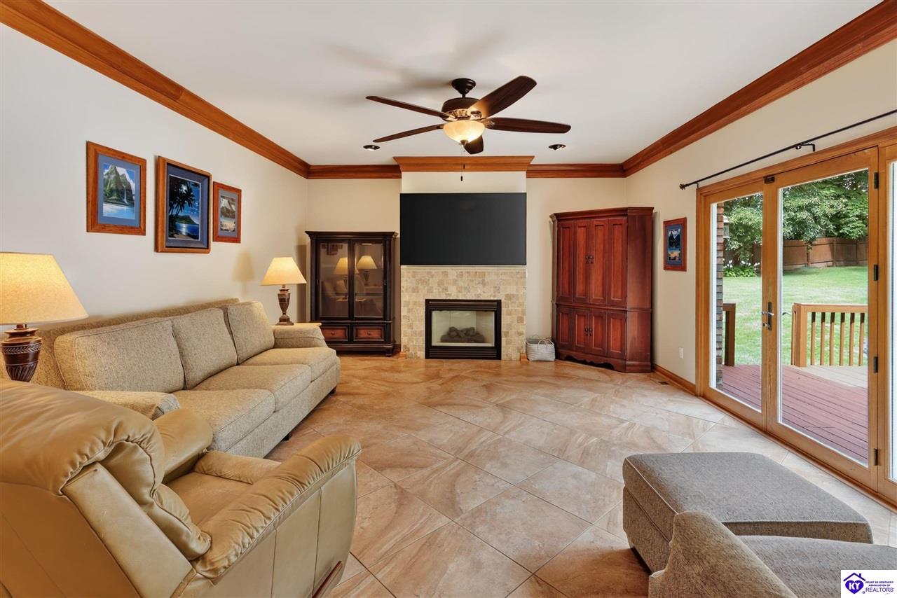 106 Dover Court Elizabethtown, KY 42701 #4