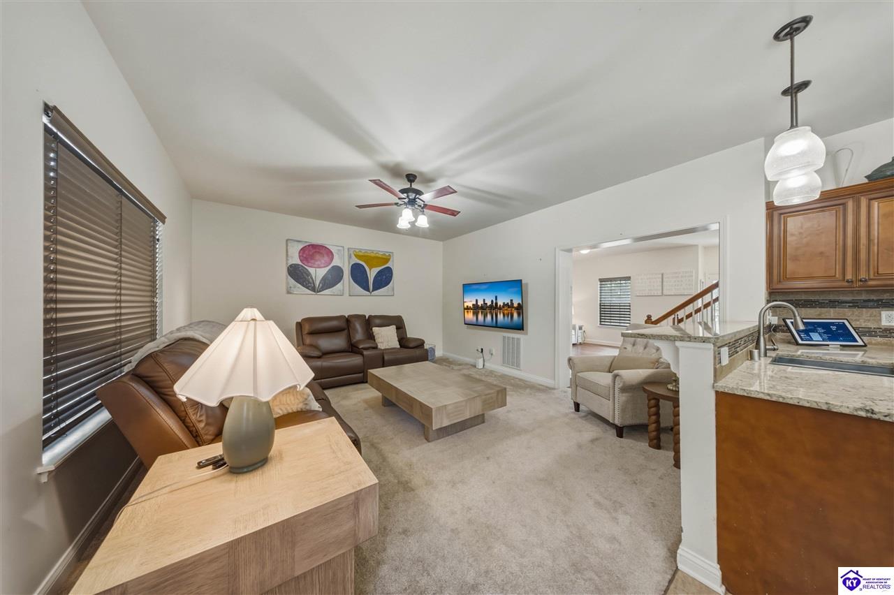 122 Vineland Parkway Vine Grove, KY 40175 #2