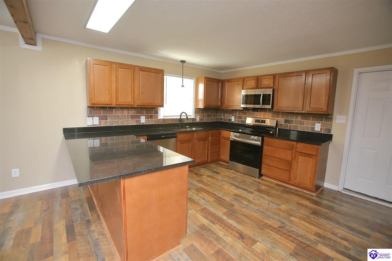 4489 Shepherdsville Road Elizabethtown, KY 42701 #4