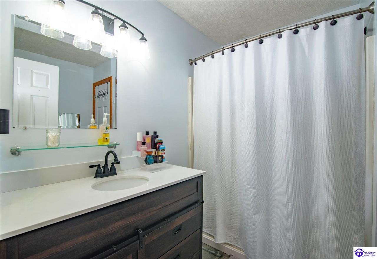 97 Catchers Court Vine Grove, KY 40175 #4