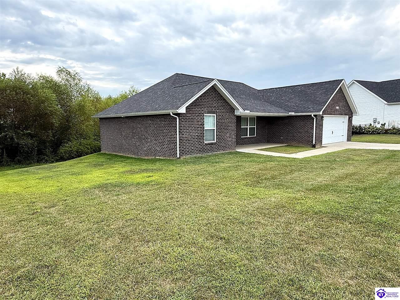628 Tristan Lane Elizabethtown, KY 42701 #1