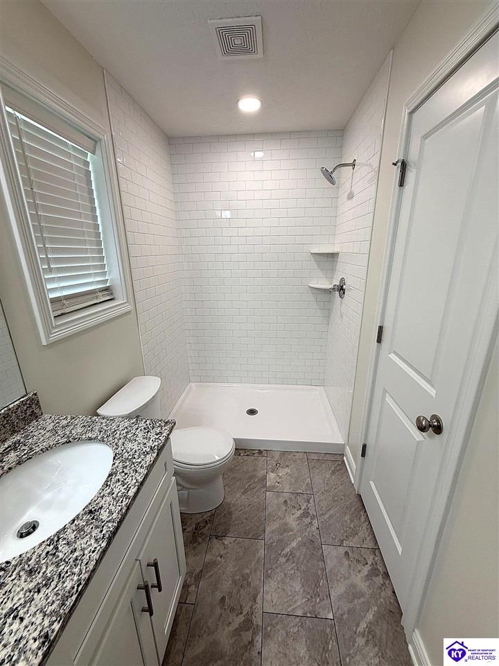 628 Tristan Lane Elizabethtown, KY 42701 #2