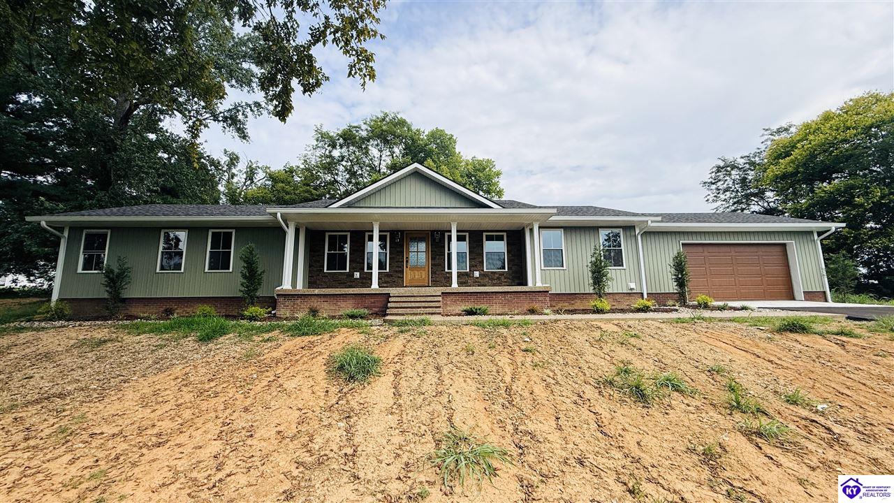 615 Hickory LaneGreensburg,&nbsp;KY&nbsp;42743