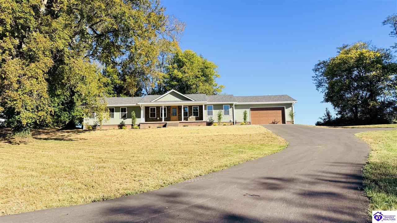 615 Hickory Lane Greensburg, KY 42743 #1