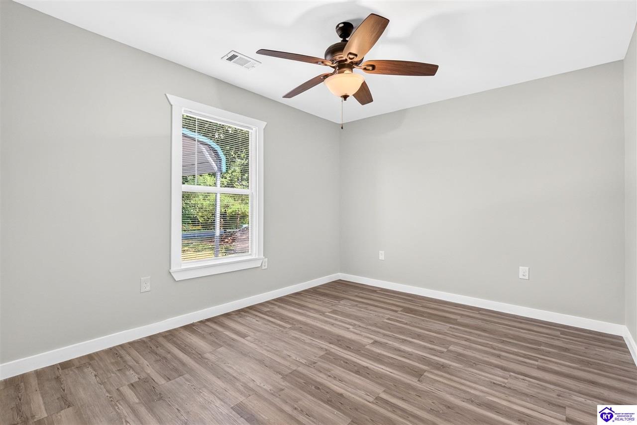405 Lake Haven Loop McDaniels, KY 40152 #2
