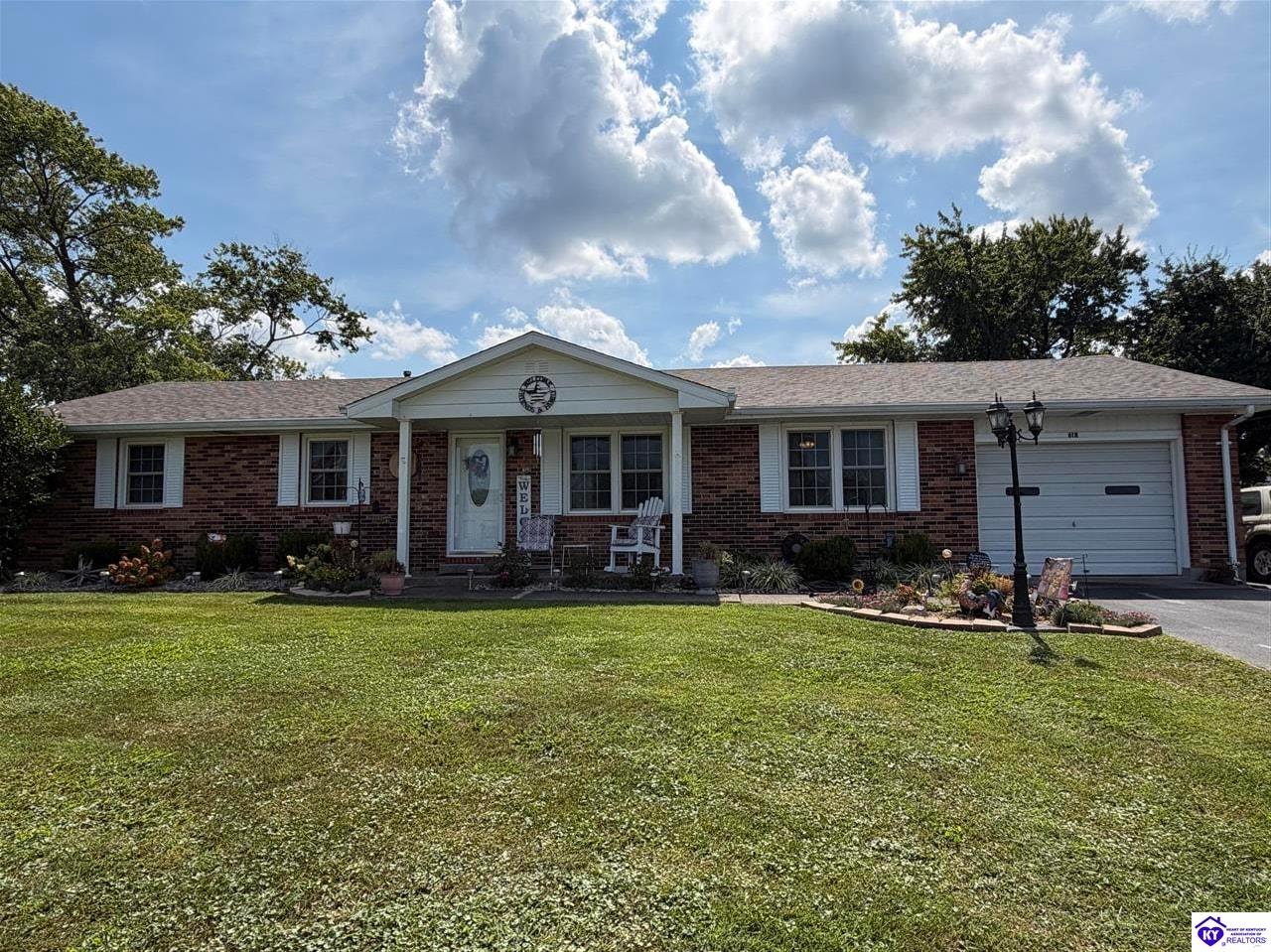 618 Osage AvenueCampbellsville,&nbsp;KY&nbsp;42718