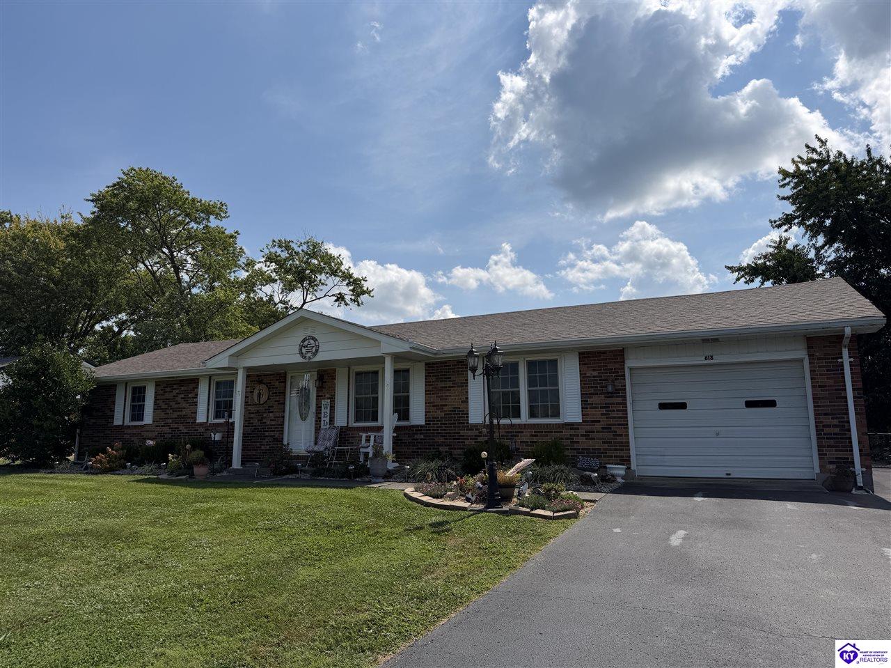 618 Osage Avenue Campbellsville, KY 42718 #1