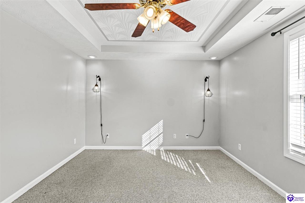 373 Valley View Drive Vine Grove, KY 40175 #4
