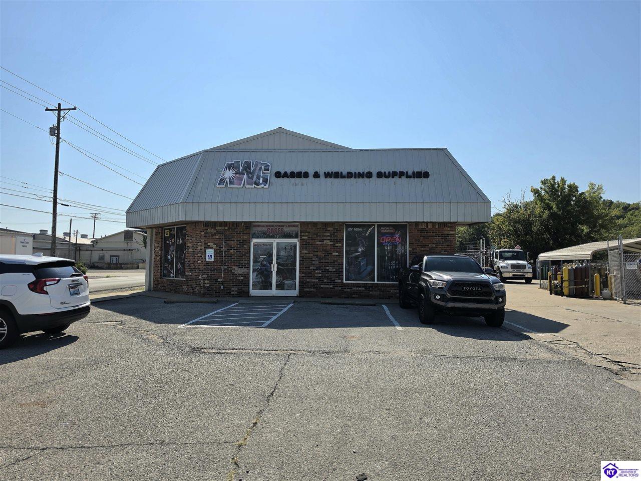 301 S Mulberry Street Elizabethtown, KY 42701 #1