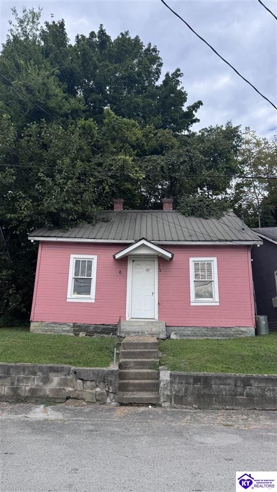 115 S First StreetGreensburg,&nbsp;KY&nbsp;42743