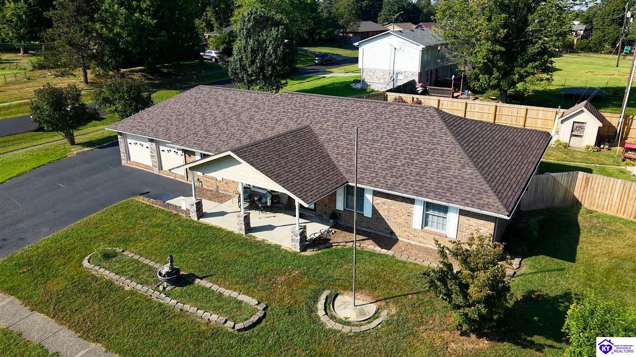 1007 S Woodland Drive, Radcliff