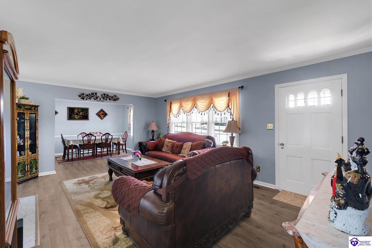 10382 Main Street Mackville, KY 40040 #3