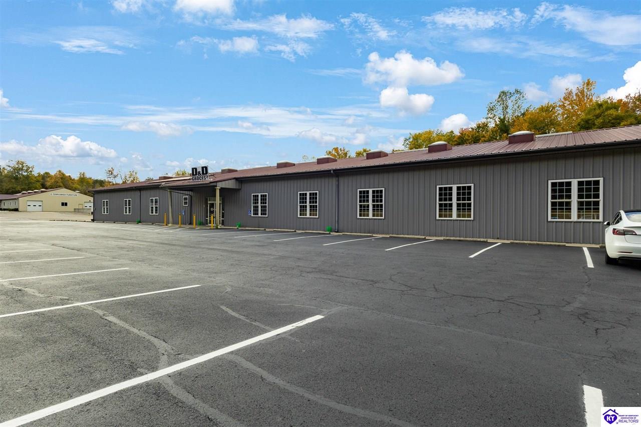4437 S Dixie Highway Glendale, KY 42740 #1
