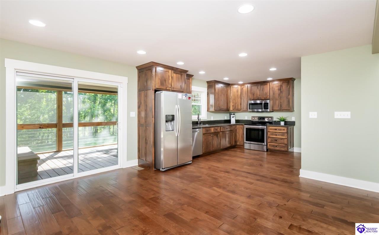 220 Cherry Lane Leitchfield, KY 42754 #2