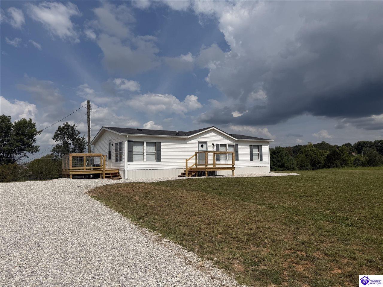 70 Youngstown Road, Hardyville