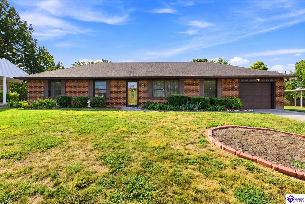 718 Carolyn Street Radcliff, KY 40160 #1