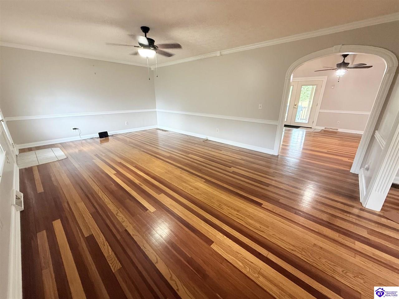 3365 Columbia Highway Greensburg, KY 42743 #2