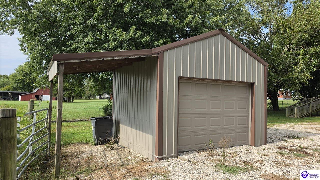 1985 Campbellsville Road Hodgenville, KY 42748 #4