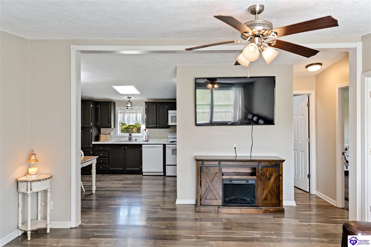 116 Gardener Drive Vine Grove, KY 40175 #3