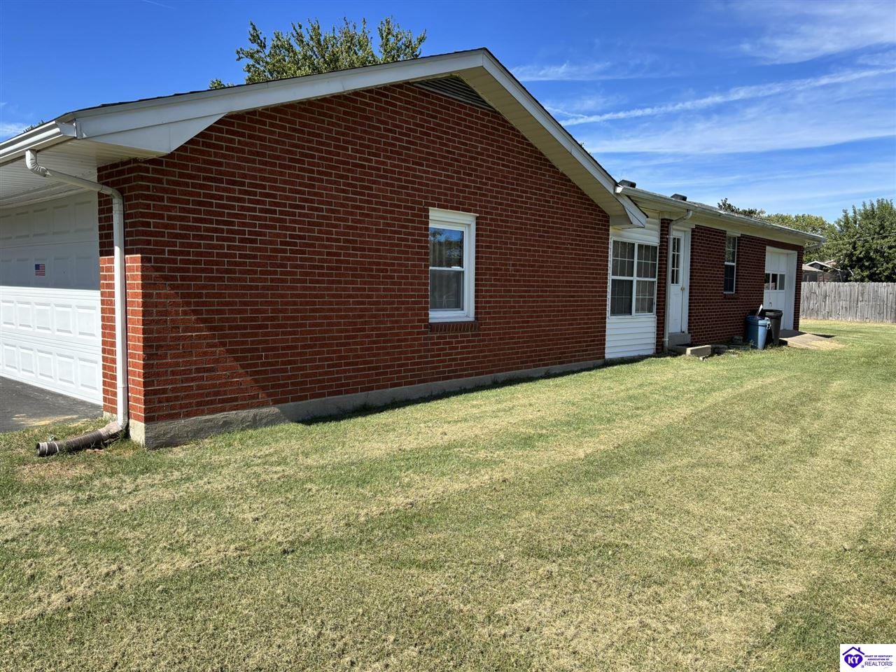 1155 Fairview Avenue Radcliff, KY 40160 #4