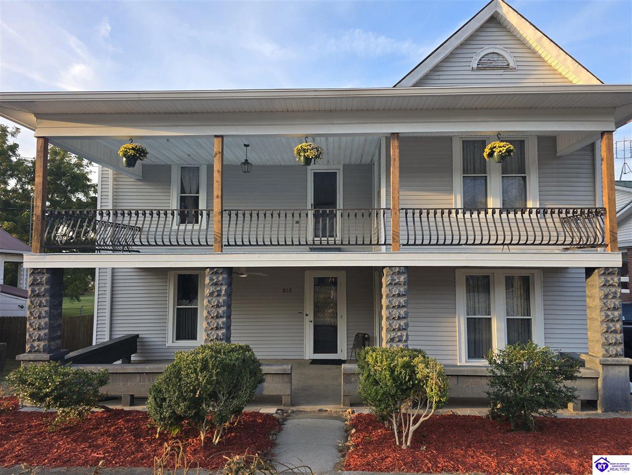 211 E Main Street Hodgenville, KY 42748 #1