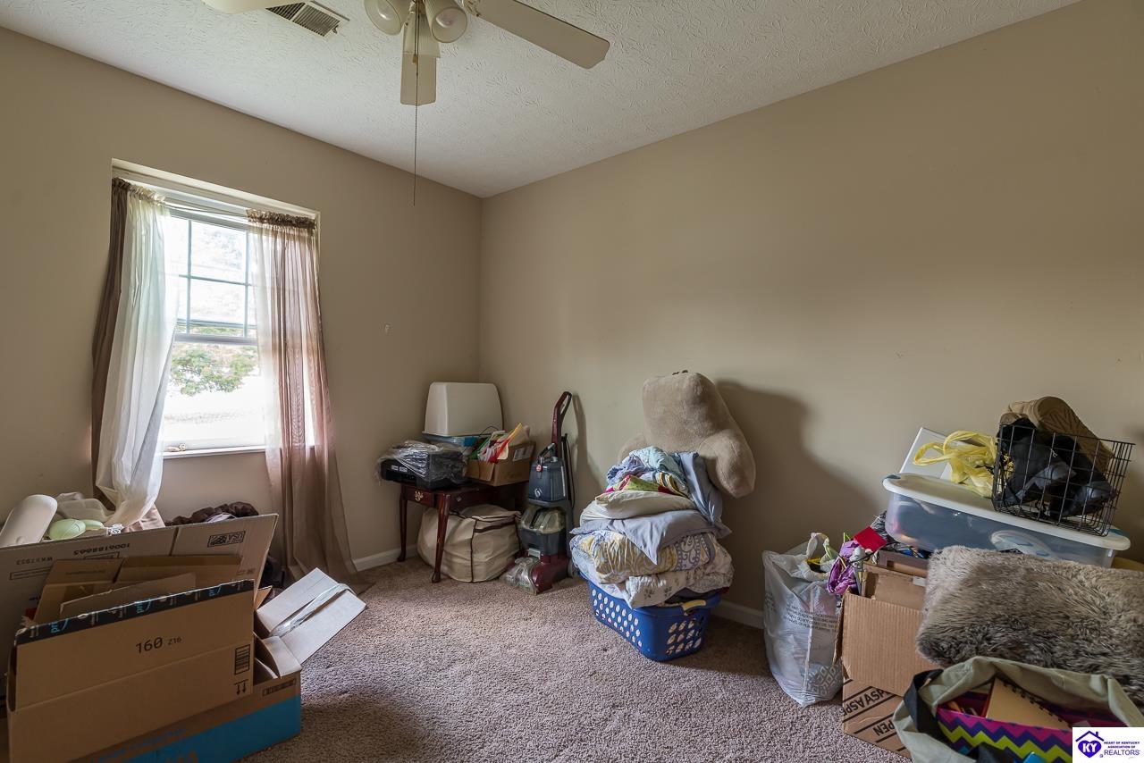 104 Wintergreen Drive Radcliff, KY 40160 #2