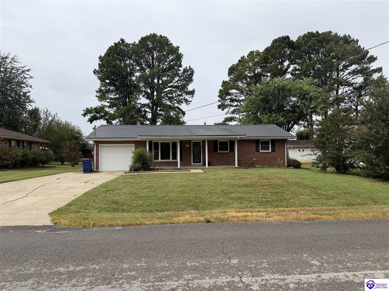 206 Sheridan DriveCampbellsville,&nbsp;KY&nbsp;42718