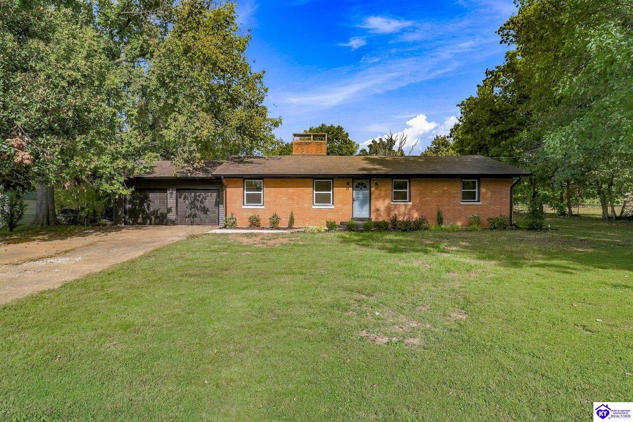 386 S Deepwood Drive Radcliff, KY 40160 #1