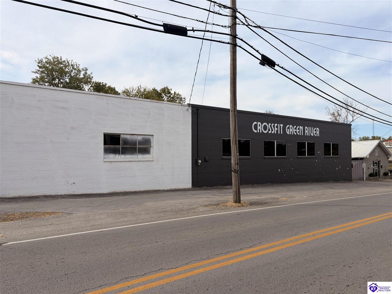 201 S Columbia Avenue Campbellsville, KY 42718 #1