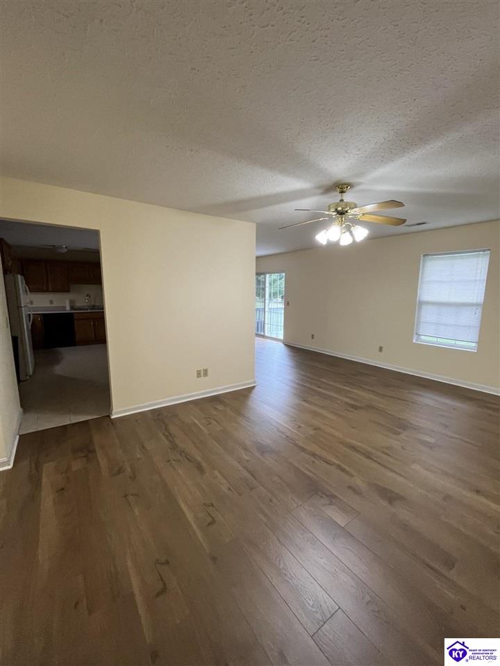 2146 Cecilia Smiths Mill Road Cecilia, KY 42724 #2