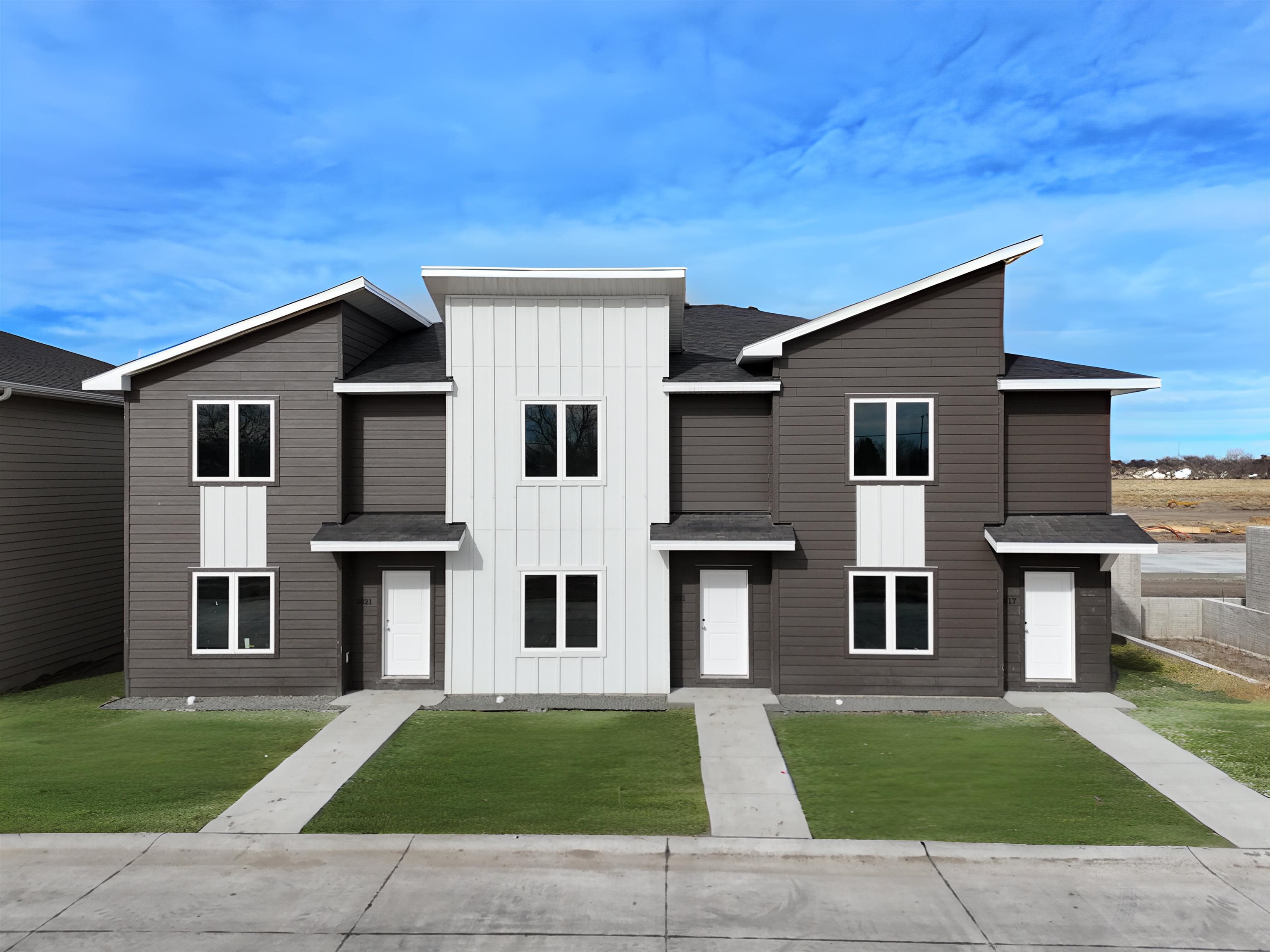 3817-3819-3821 W A Street