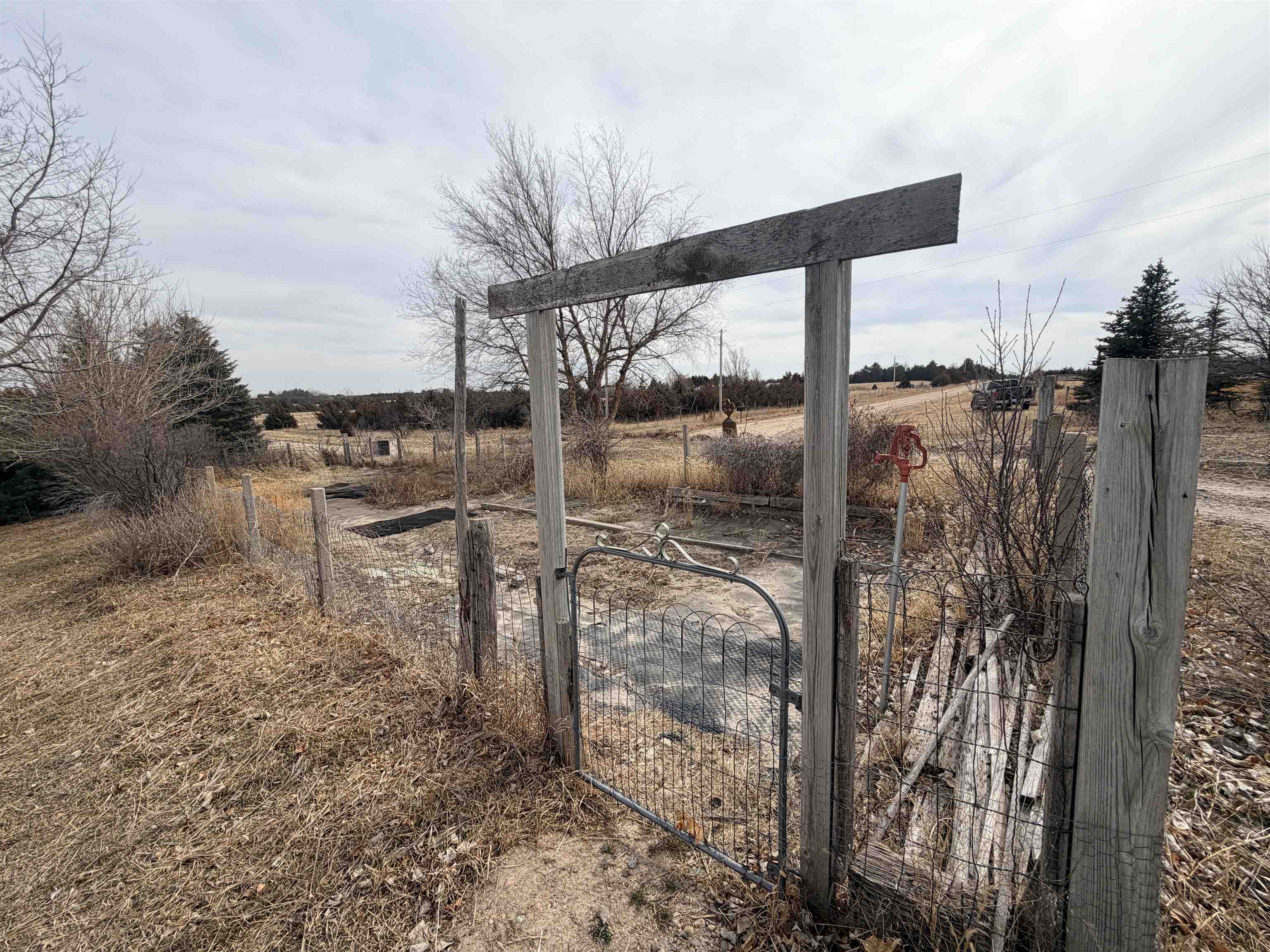 5504 SW Ridgecrest Circle