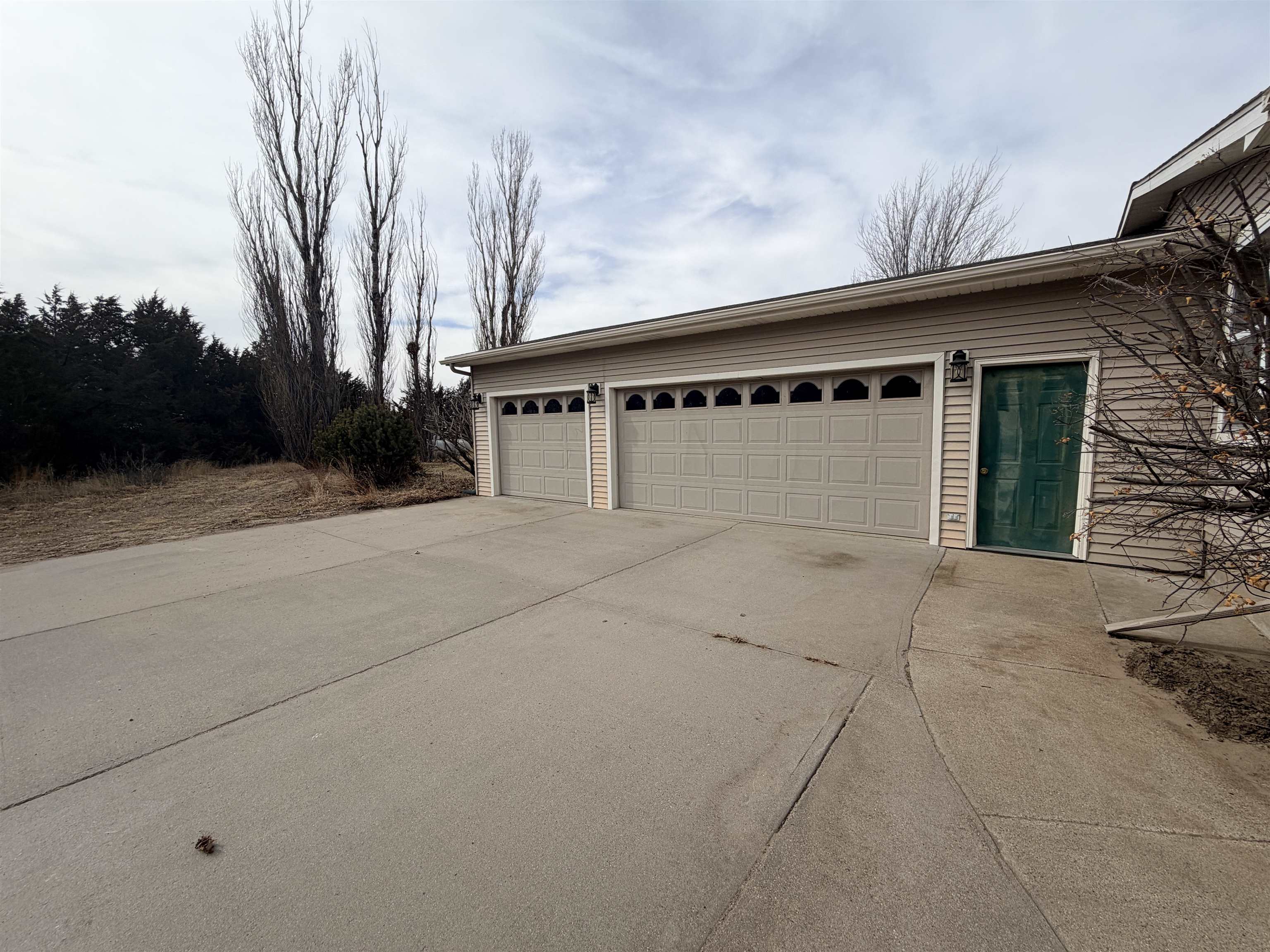 5504 SW Ridgecrest Circle