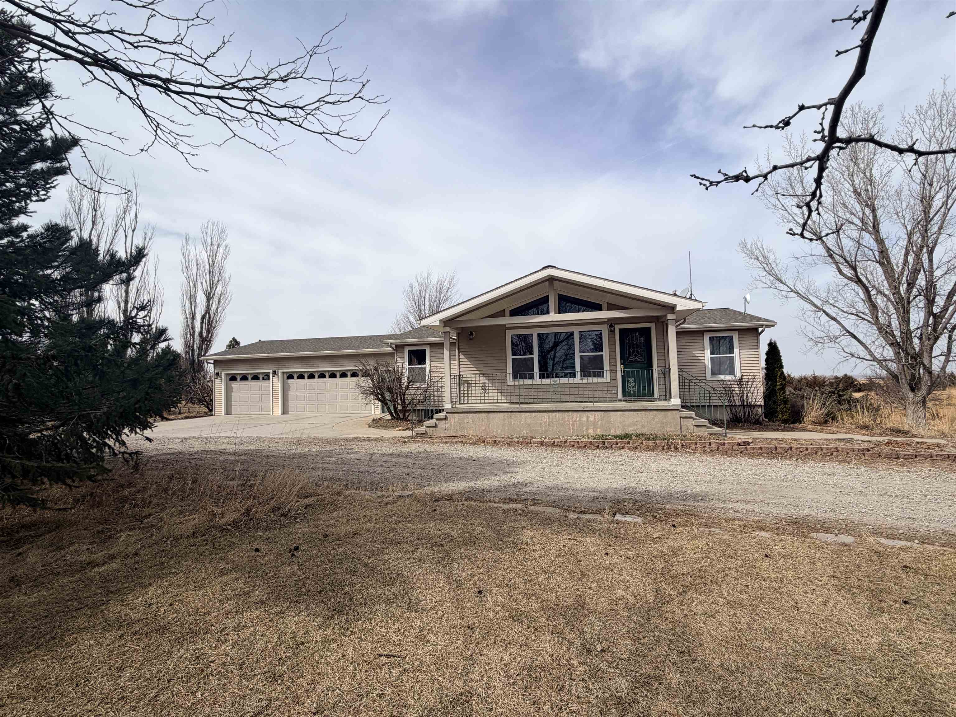 5504 SW Ridgecrest Circle