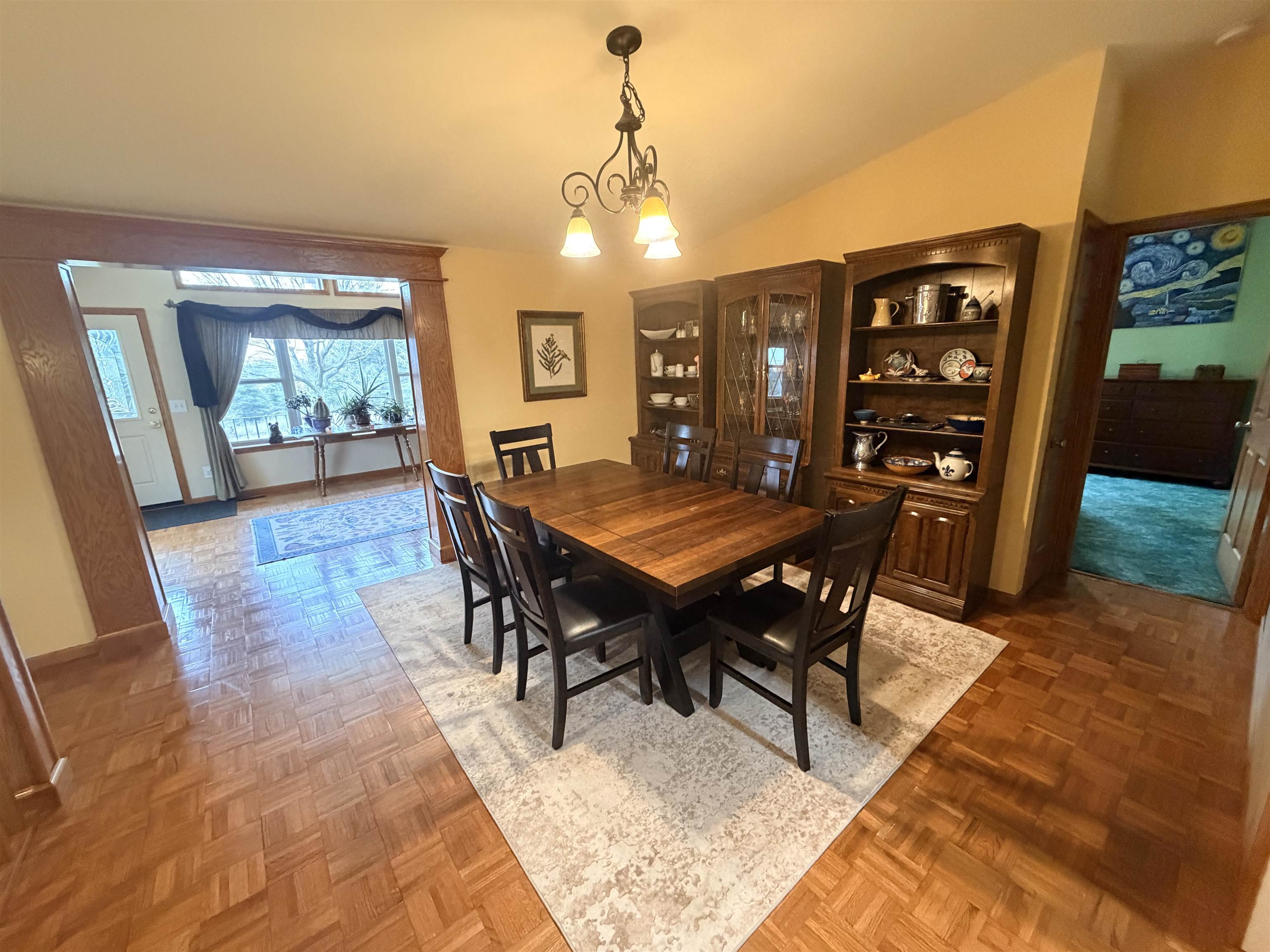 5504 SW Ridgecrest Circle