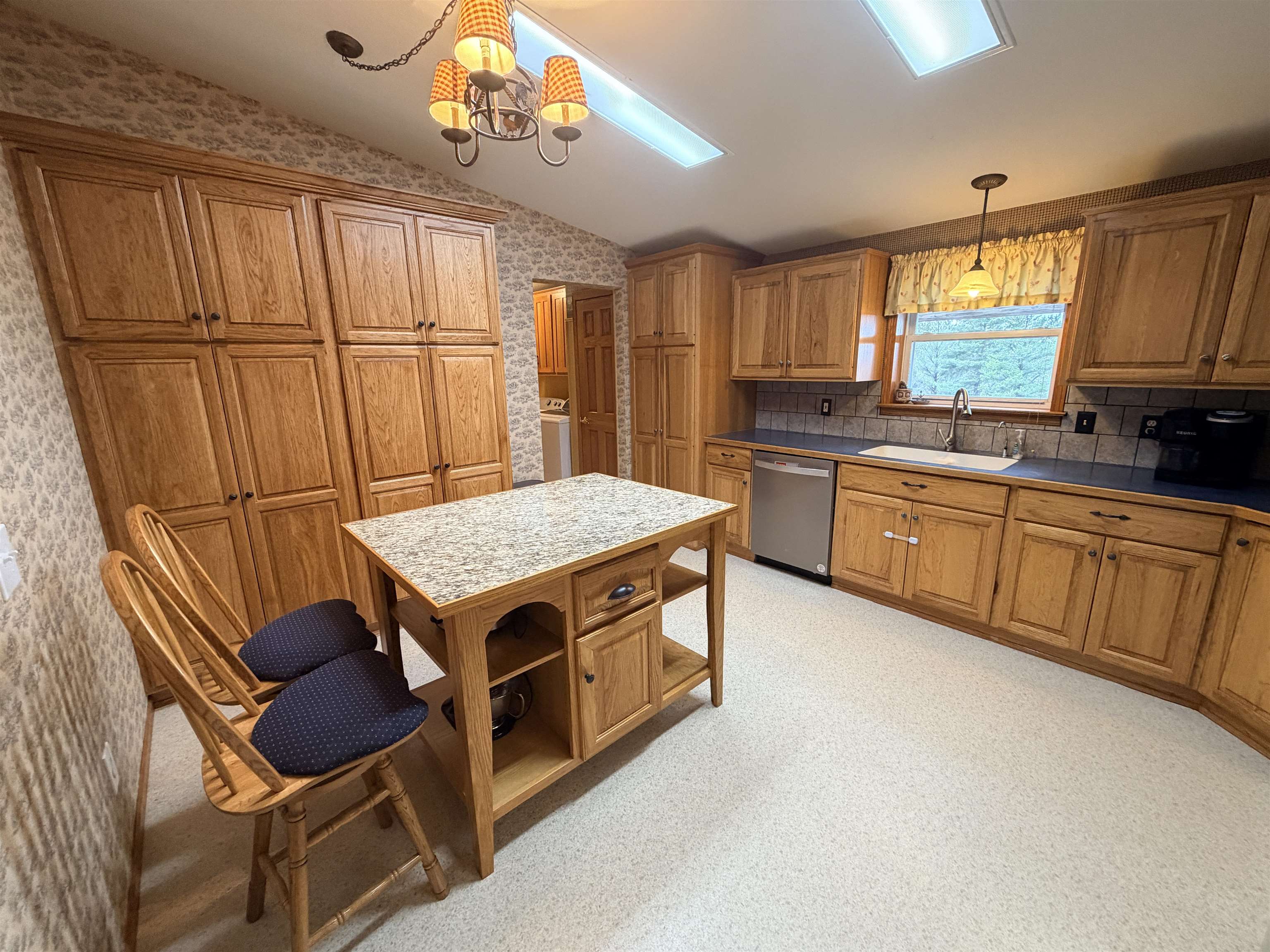 5504 SW Ridgecrest Circle