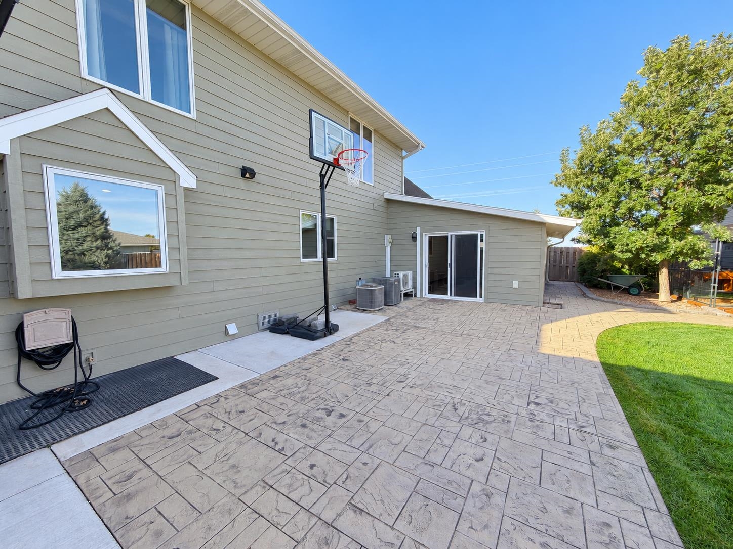 4021 Aspen Drive