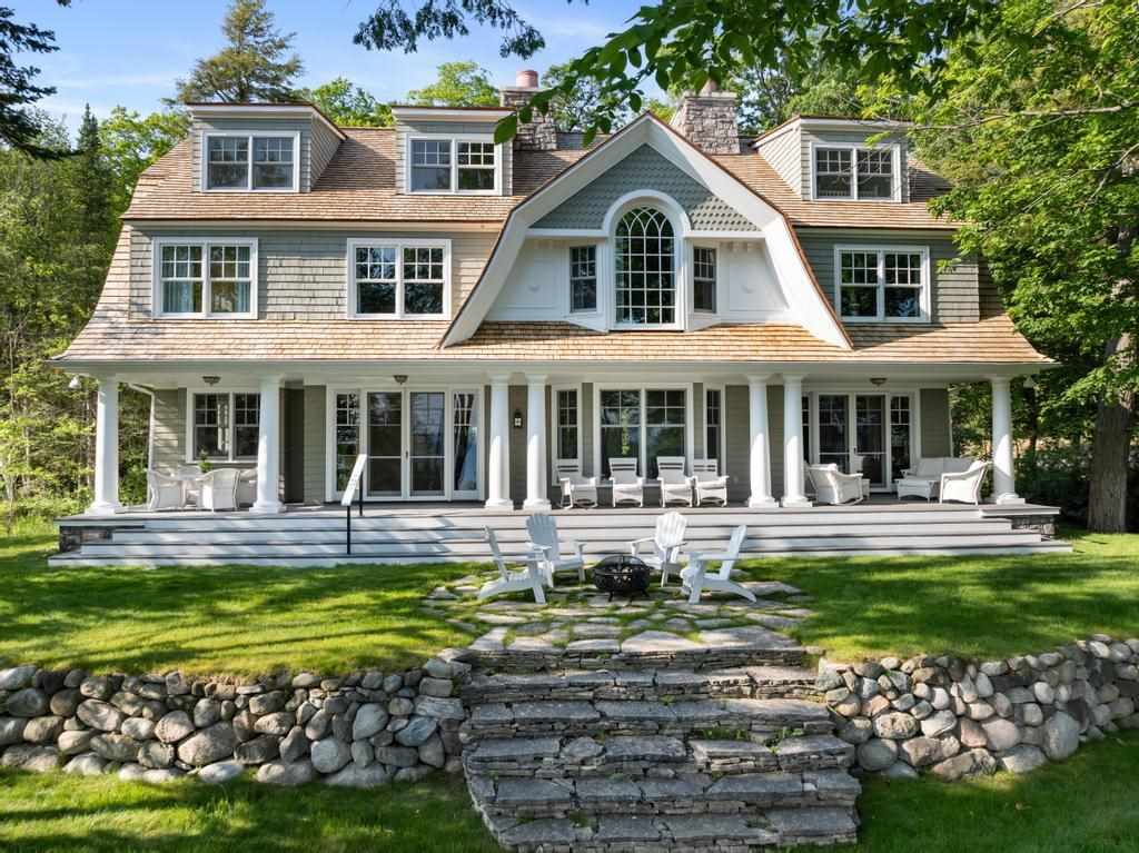 5909 Cook Point Drive, Harbor Springs, MI 49740